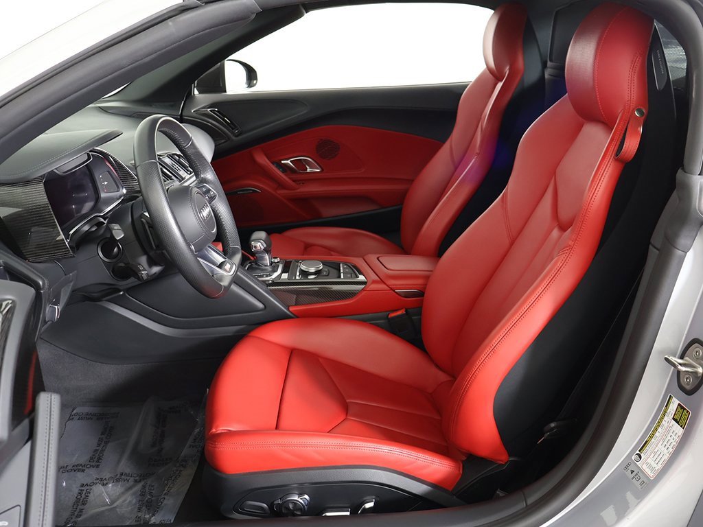 Used 2018 Audi R8 V10 w/ Carbon Exterior Package image 29