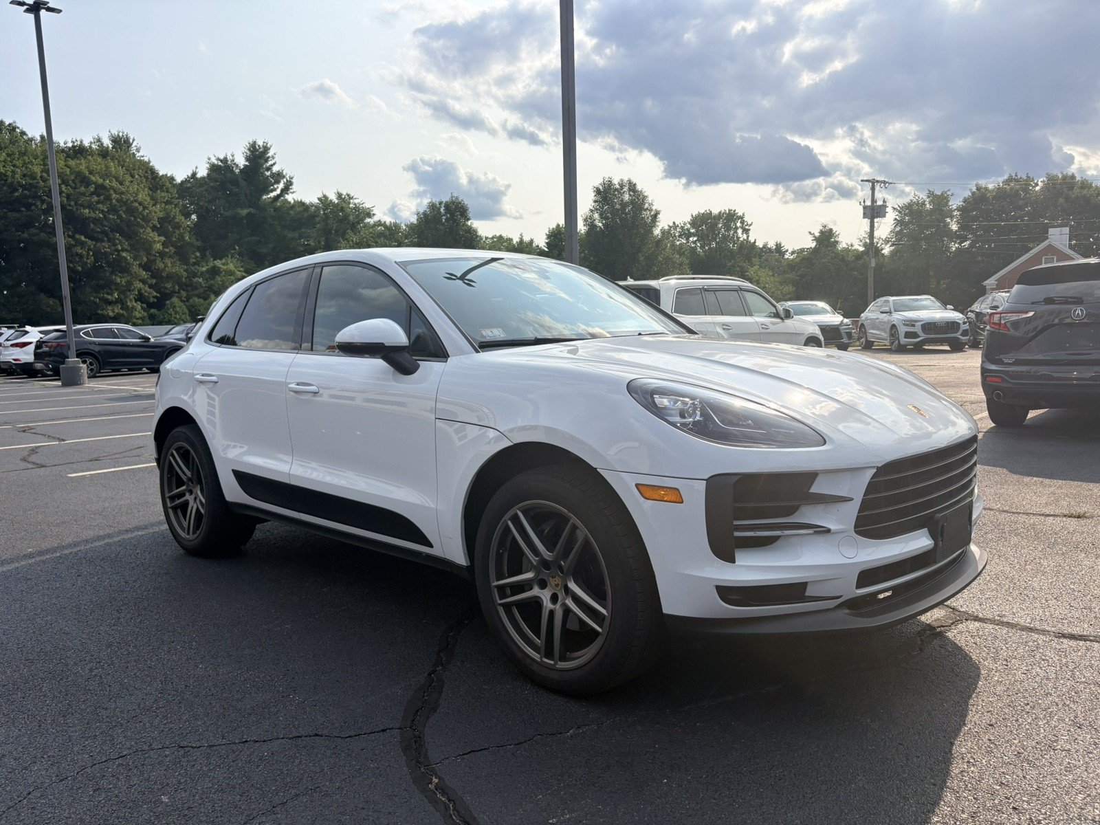 Used 2020 Porsche Macan S AWD/4WD image 3