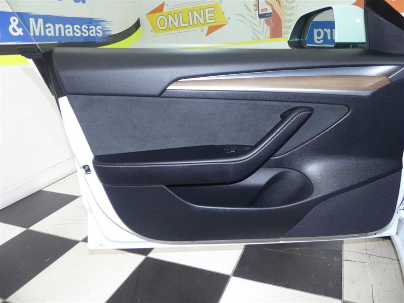 Used 2023 Tesla Model 3 Standard Range image 22