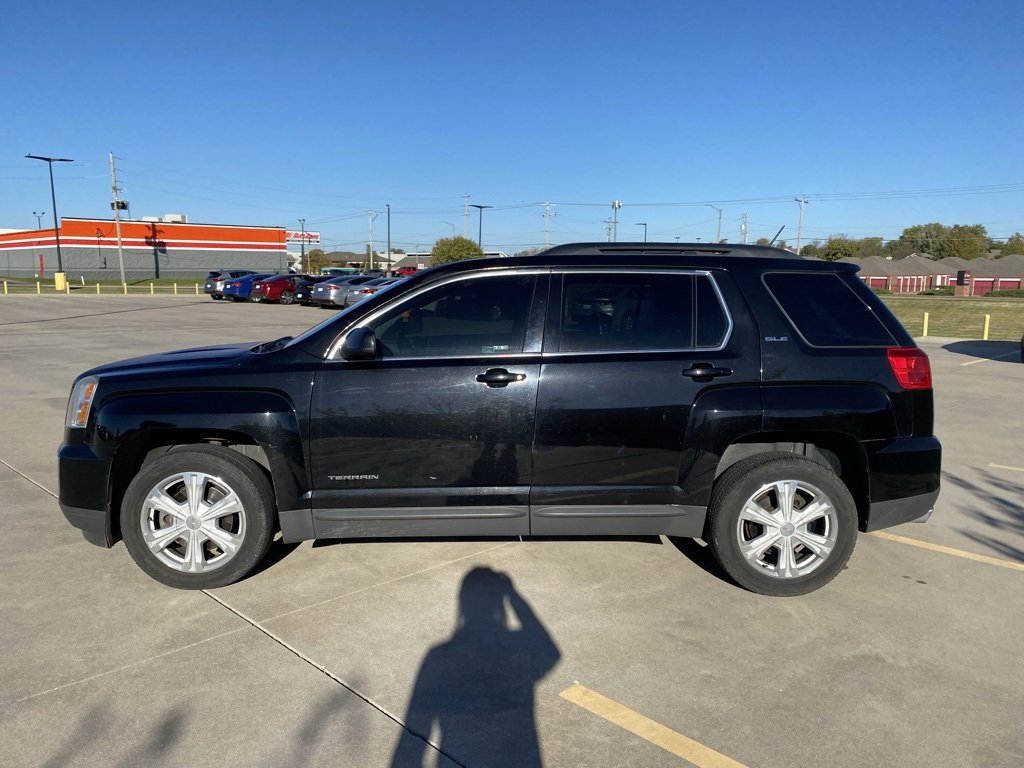 Used 2017 GMC Terrain SLE w/ Convenience Package image 7