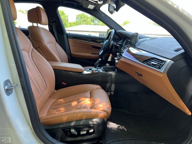 Used 2019 BMW 540i w/ Convenience Package RWD image 24