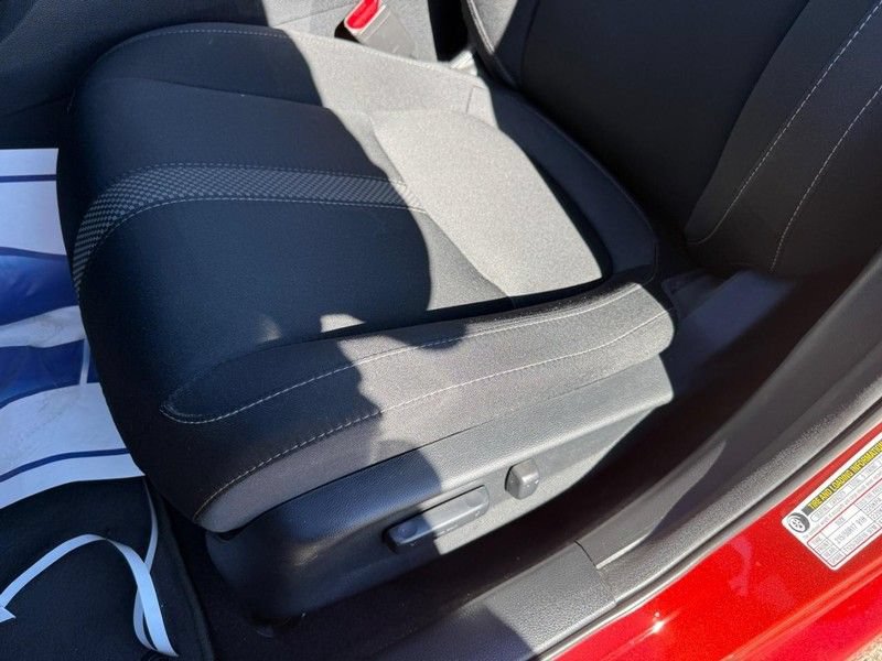 Used 2019 Honda Civic EX image 17