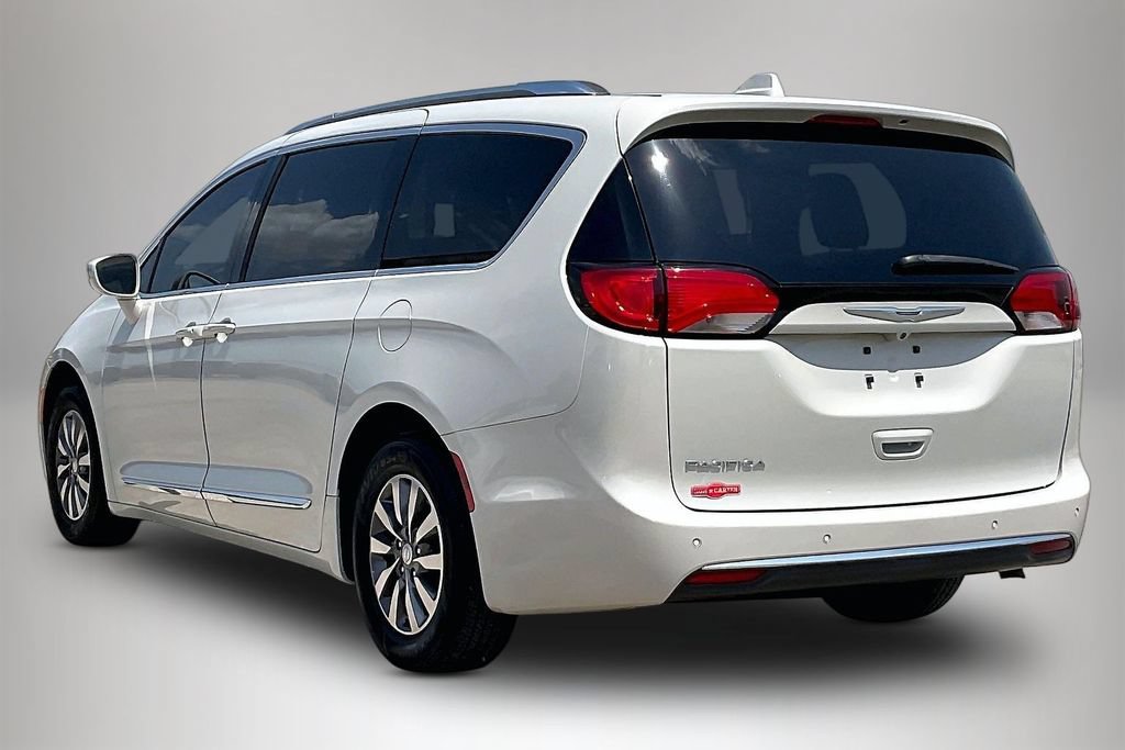 Certified 2019 Chrysler Pacifica Touring-L Plus FWD image 4