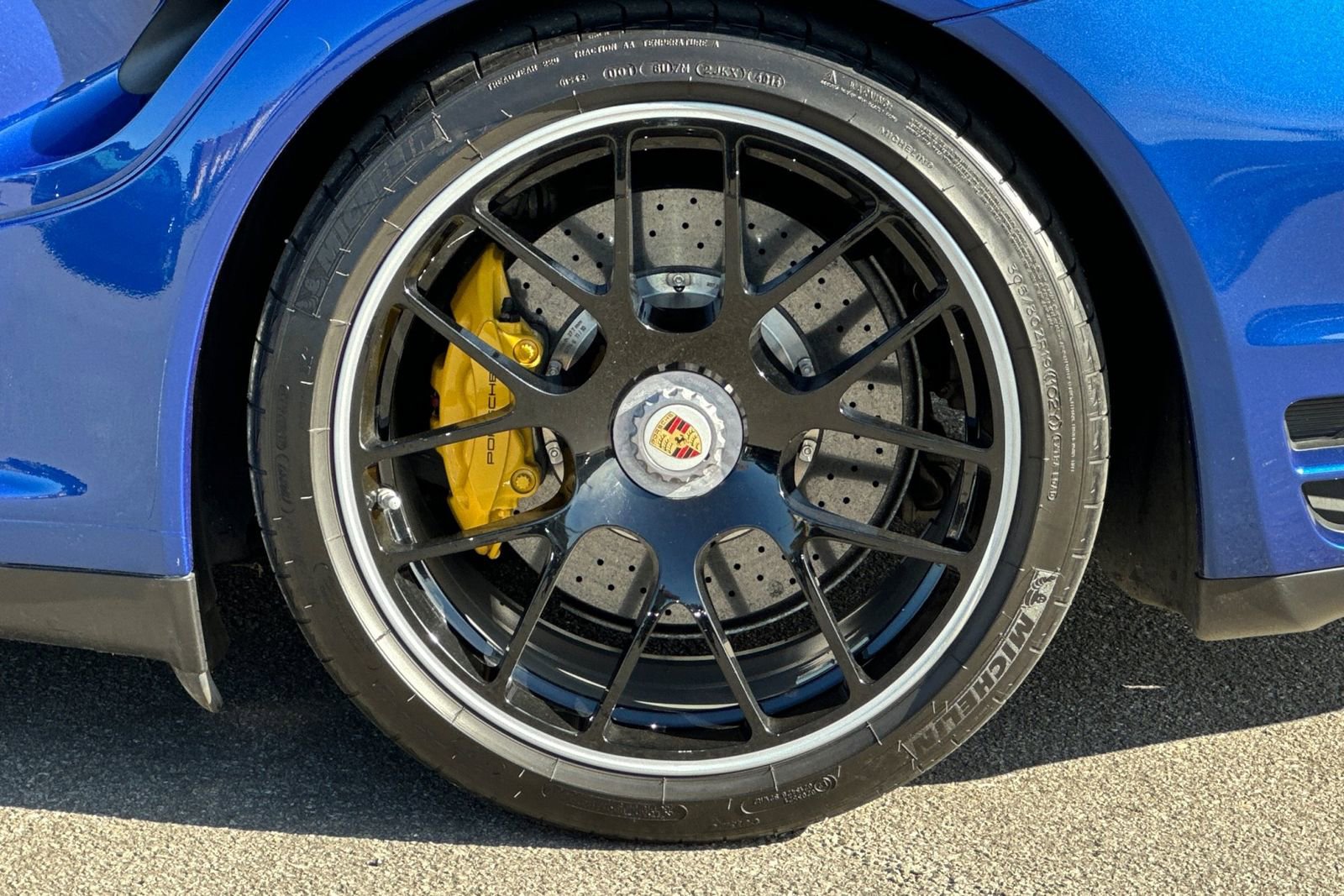 Used 2010 Porsche 911 Turbo image 42