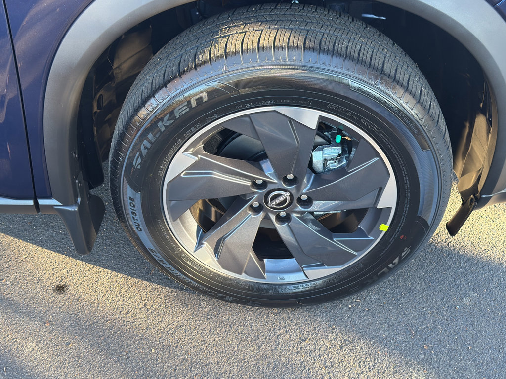 New 2026 Nissan Rogue SV image 9