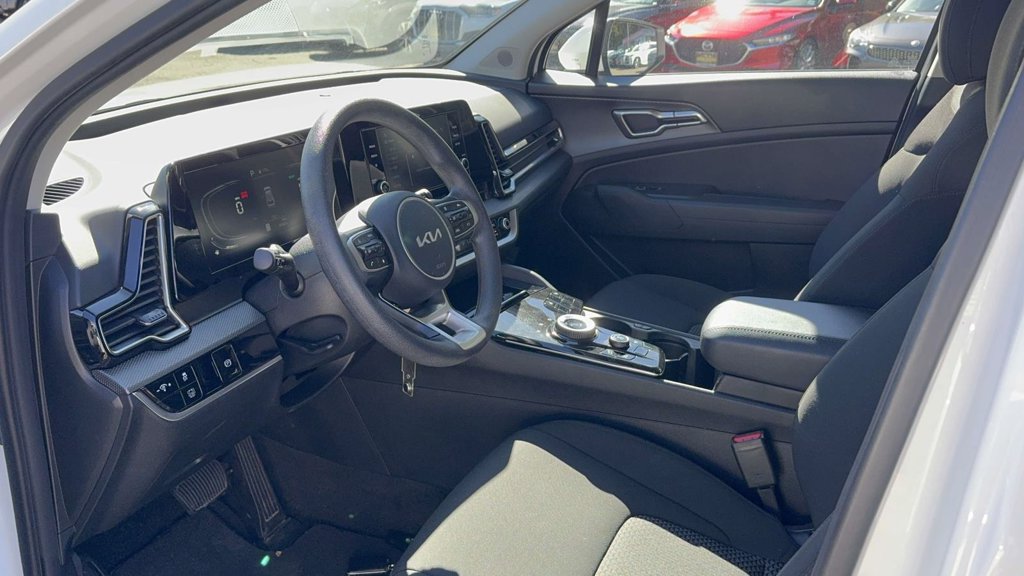 Used 2024 Kia Sportage EX AWD/4WD image 29