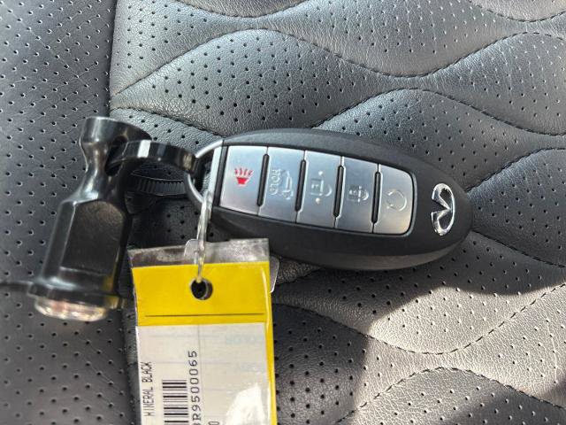 Certified 2024 INFINITI QX80 Sensory image 28