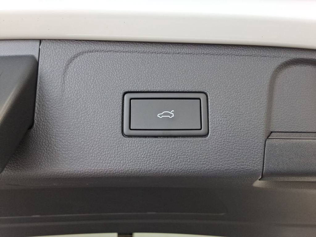 Certified 2026 Volkswagen Atlas SE w/ Panoramic Sunroof Package FWD image 21