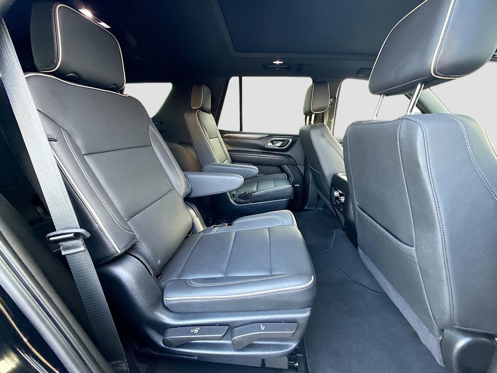 Used 2023 GMC Yukon SLT image 30