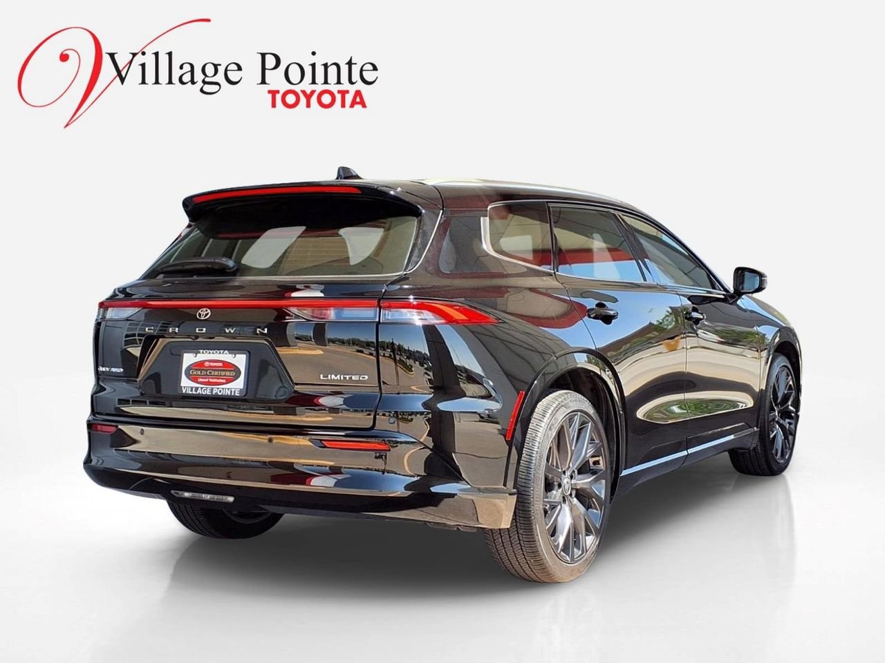 Certified 2025 Toyota Crown Signia w/ Advanced Technology Package image 7