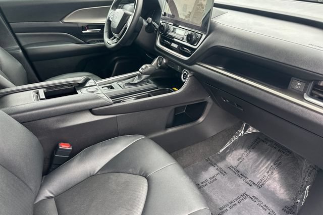 Certified 2026 Toyota Grand Highlander AWD image 21