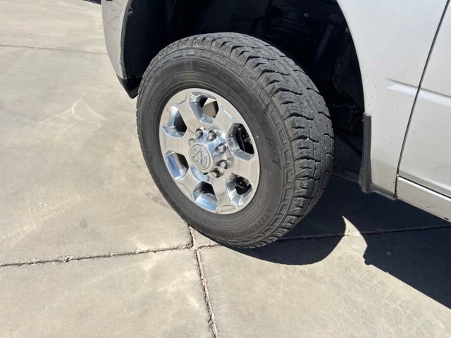 Used 2016 RAM 3500 Tradesman w/ Chrome Appearance Group AWD/4WD image 7