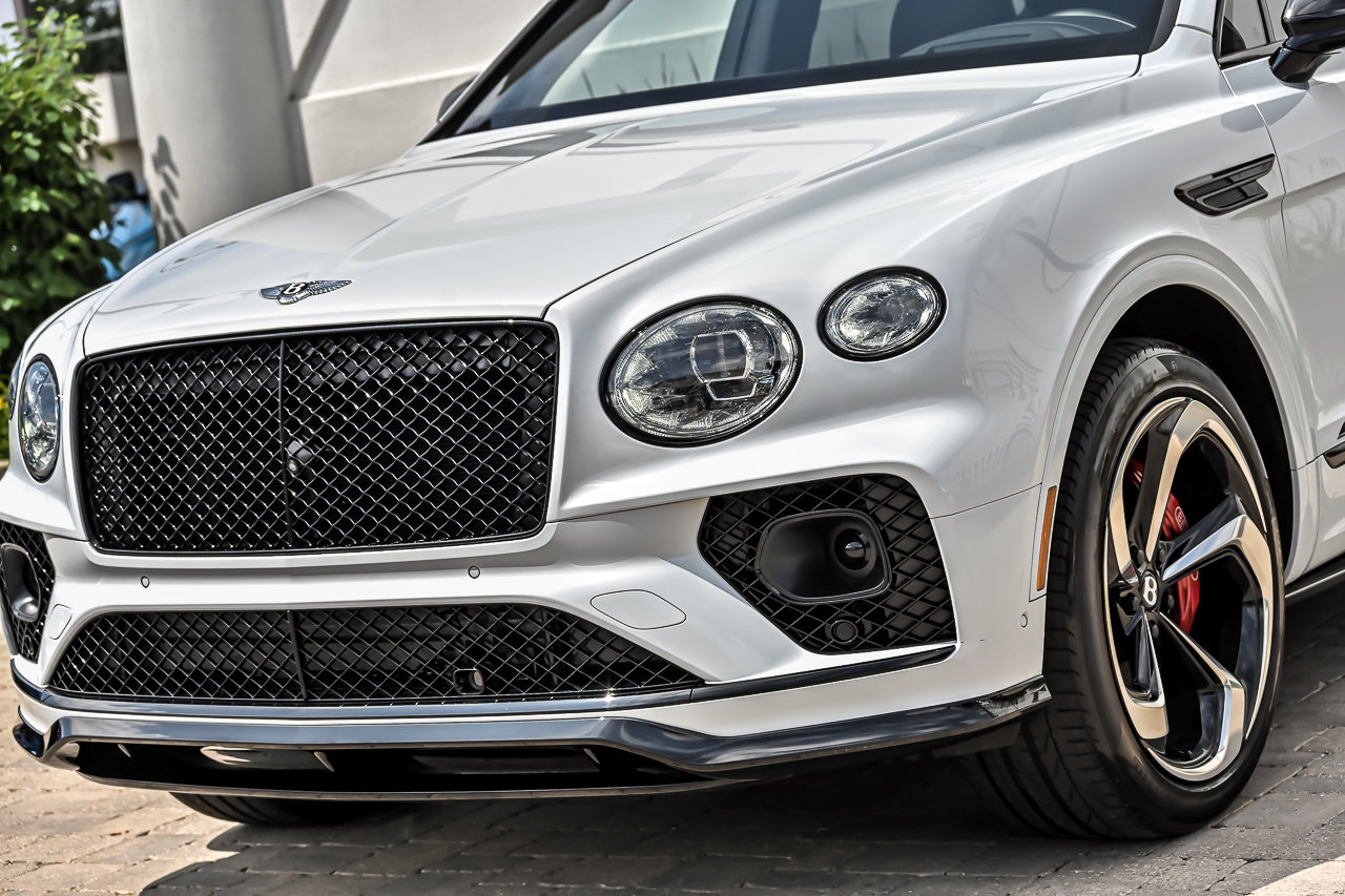 Used 2022 Bentley Bentayga AWD/4WD image 6