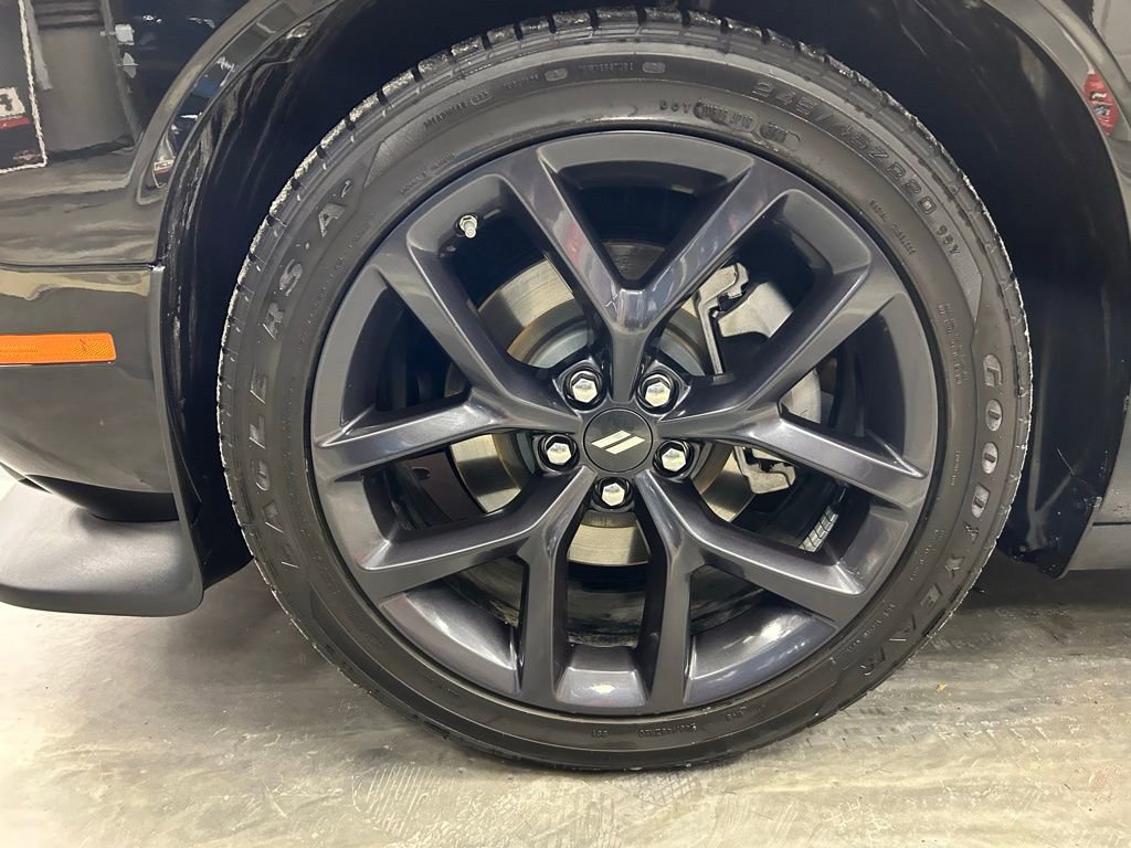 Used 2023 Dodge Challenger R/T w/ Blacktop Package image 22