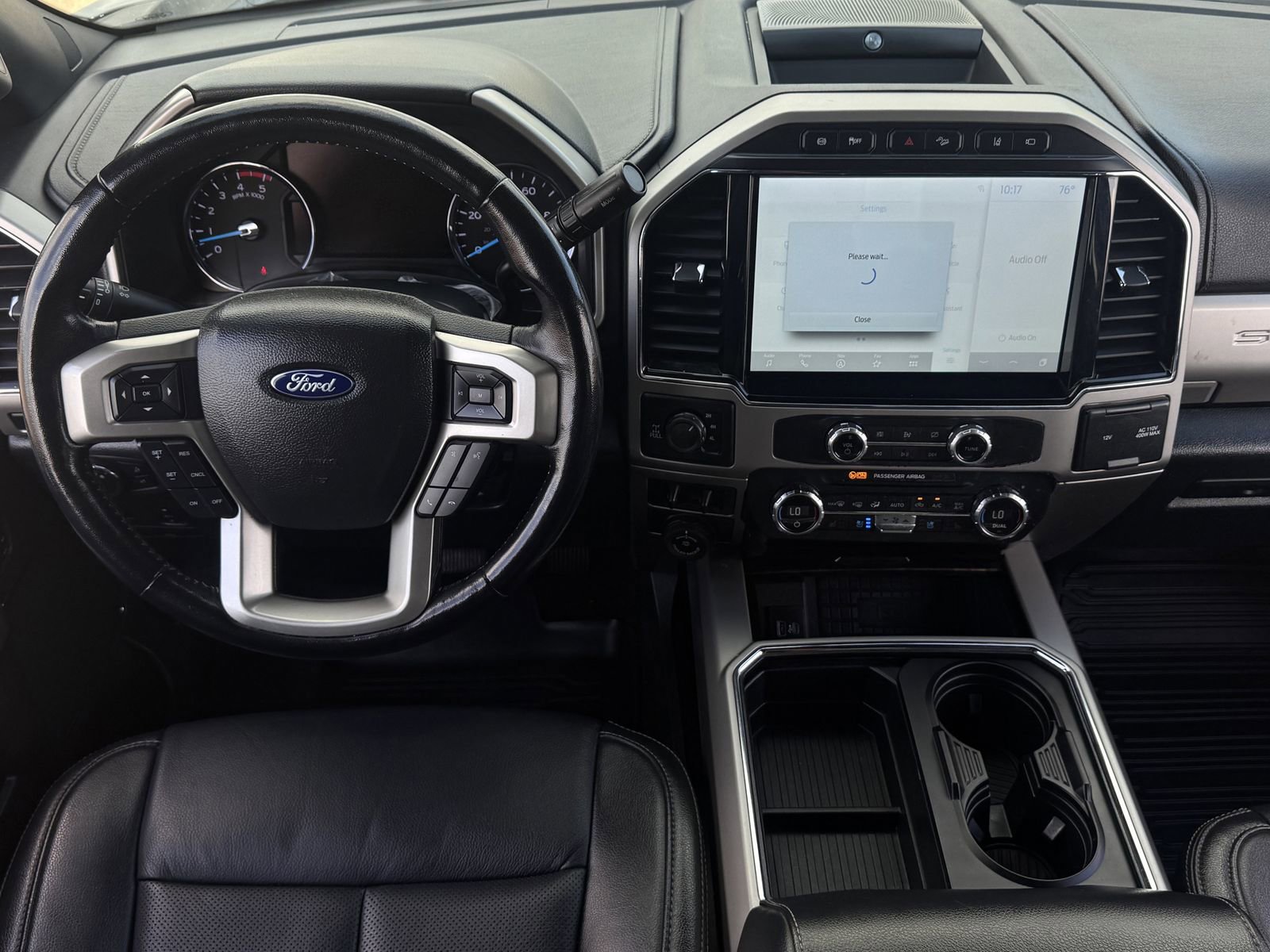 Used 2022 Ford F350 Lariat w/ Black Appearance Package image 15