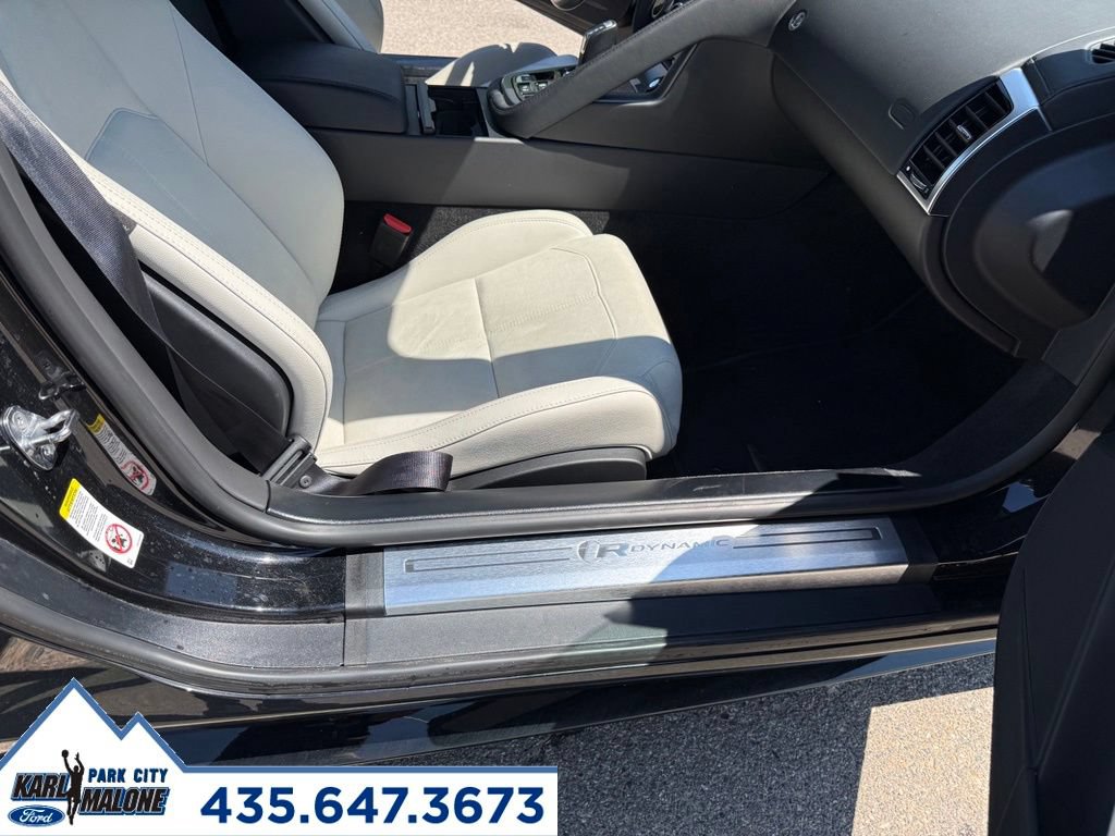 Used 2021 Jaguar F-TYPE R-Dynamic AWD/4WD image 29