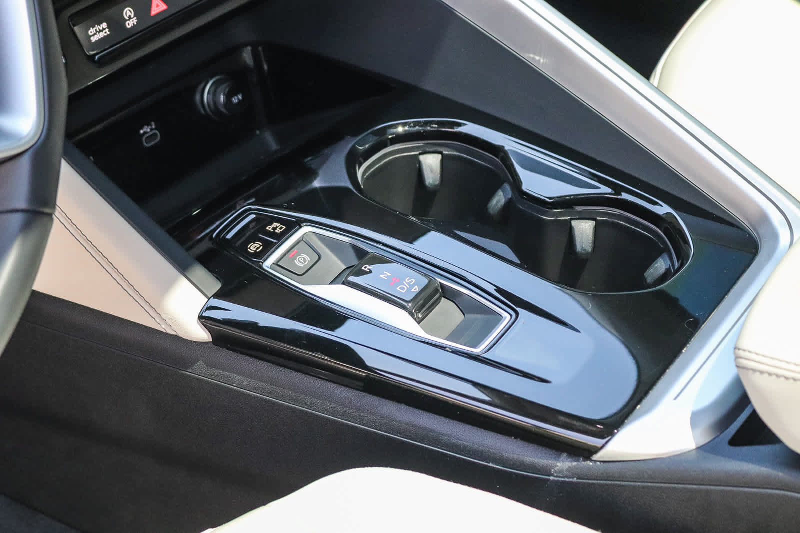 Used 2025 Audi Q5 Premium