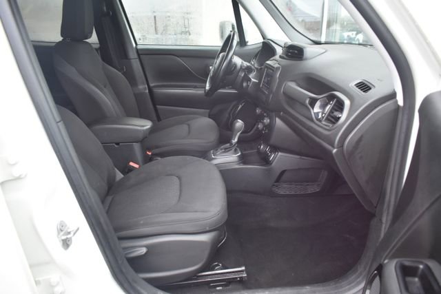 Used 2019 Jeep Renegade Altitude w/ Quick Order Package 2XM image 40