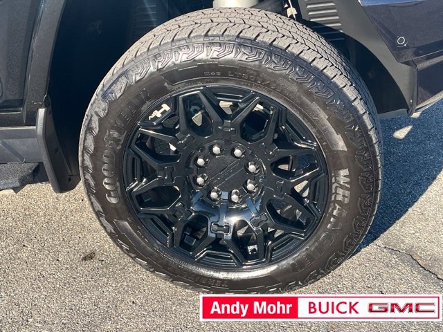 Used 2026 GMC Hummer EV SUV w/ LPO, Dark Essentials Package AWD/4WD image 22