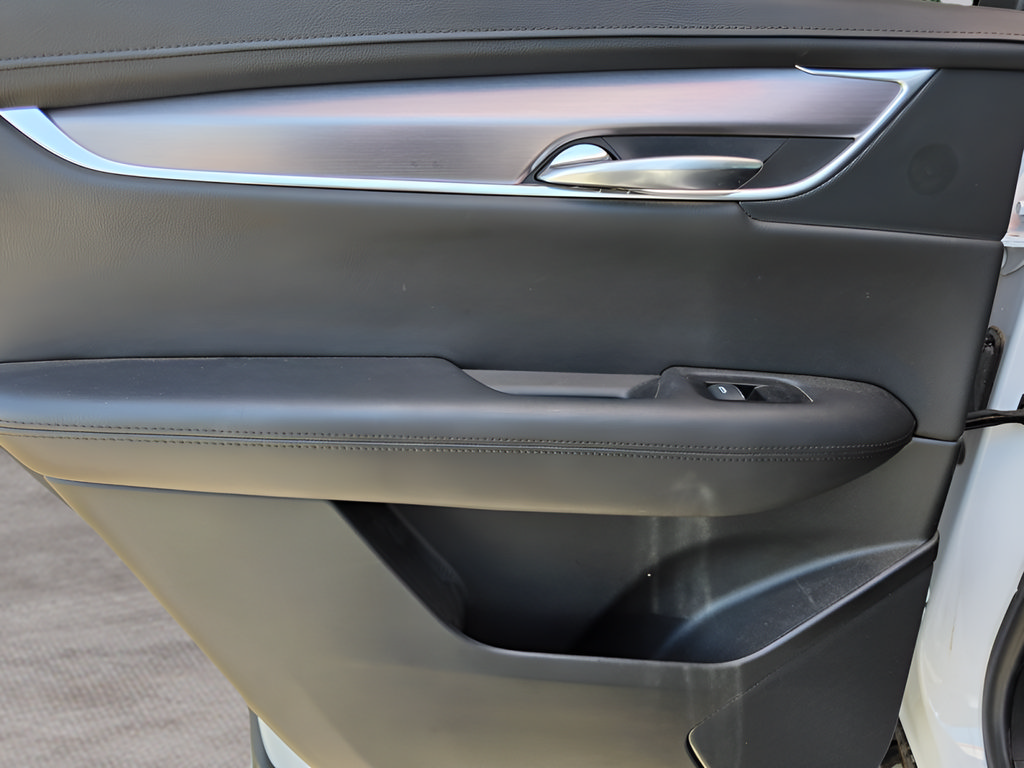 Used 2019 Cadillac XT5 Premium Luxury FWD image 23