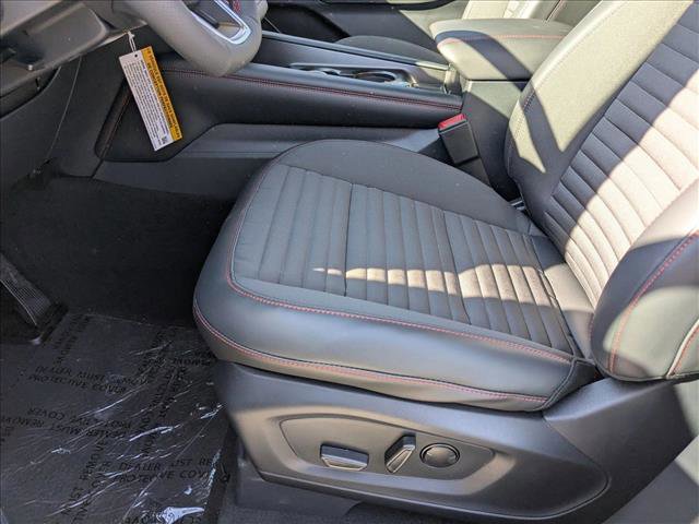 New 2026 Ford Explorer ST-Line w/ ST-Line Street Pack image 4