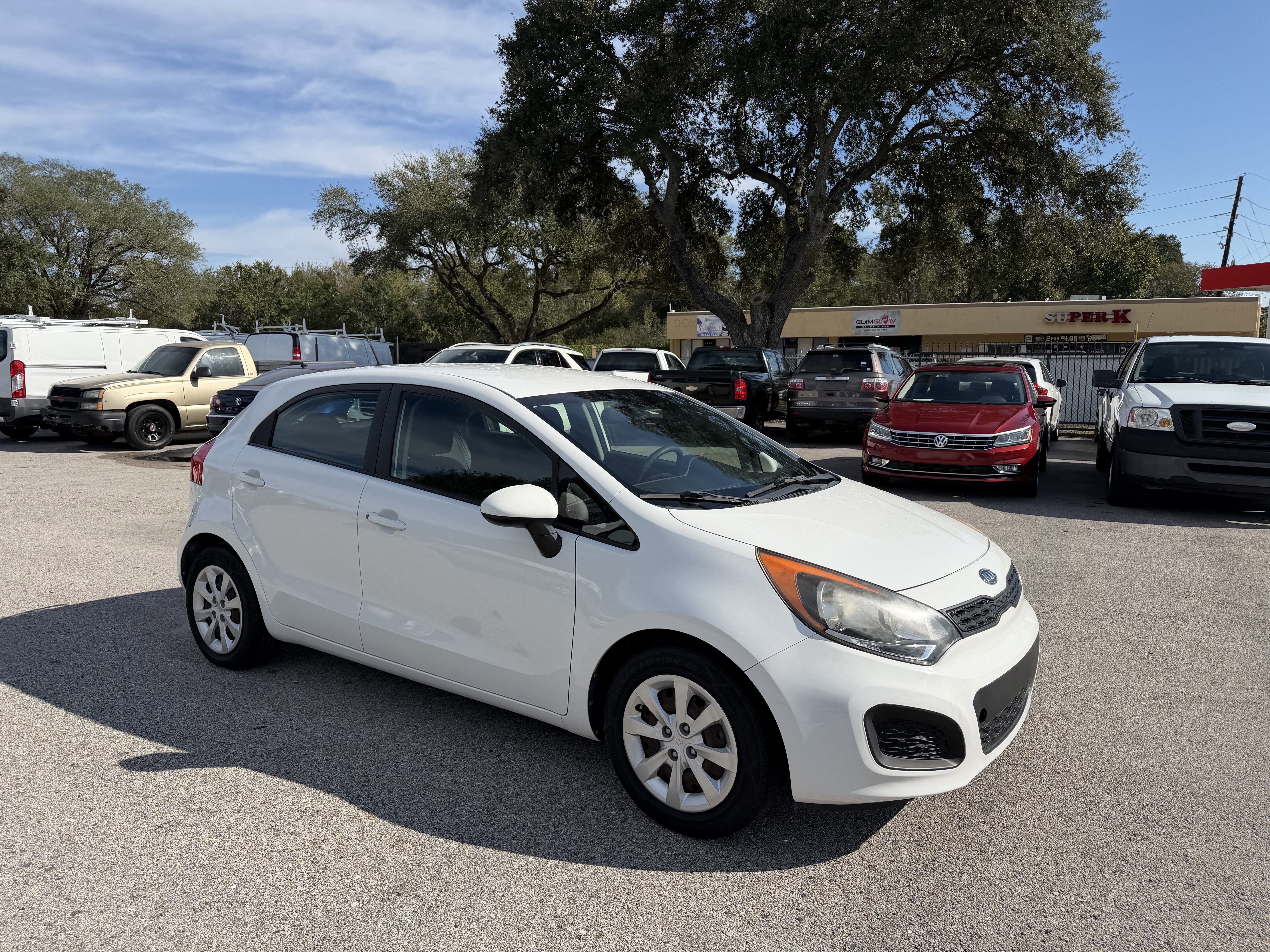 Used 2012 Kia Rio LX image 1