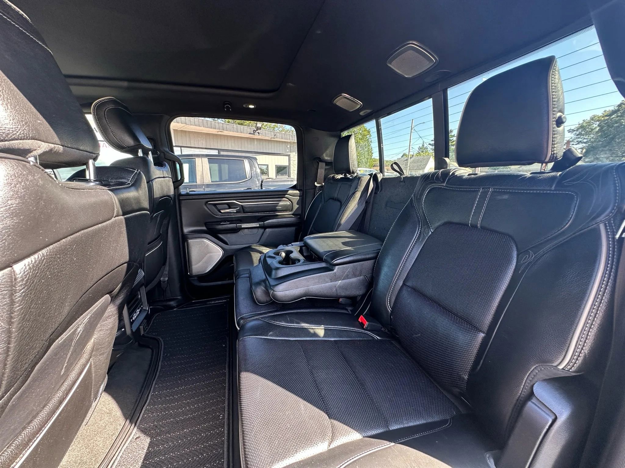 Used 2019 RAM 1500 Limited image 10