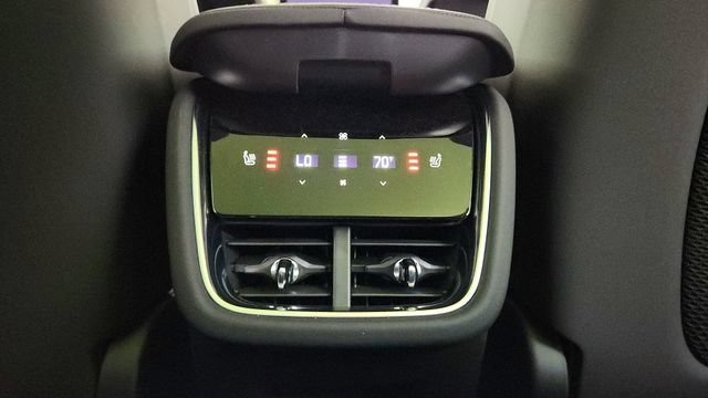 New 2026 Volvo EX90 Ultra AWD/4WD image 30