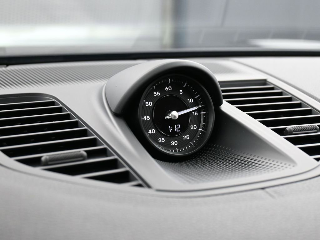 New 2026 Porsche Panamera E-Hybrid image 19