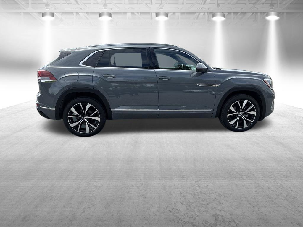 Used 2026 Volkswagen Atlas Cross Sport SEL Premium R-Line w/ MDO Package AWD/4WD image 8