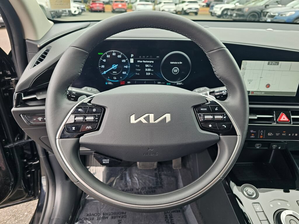 Certified 2025 Kia Niro Wind FWD image 34