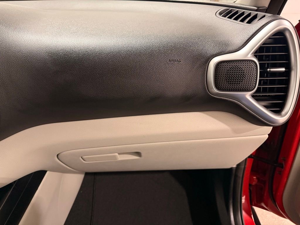 Used 2023 Kia Soul LX image 26