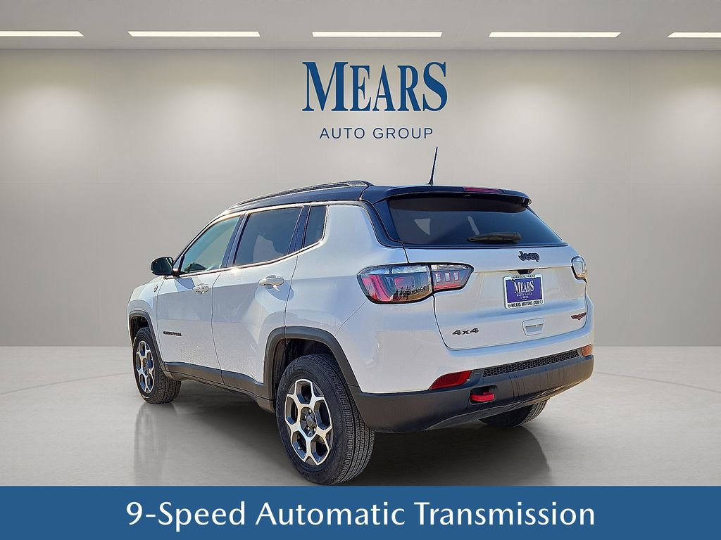 Used 2022 Jeep Compass Trailhawk image 4