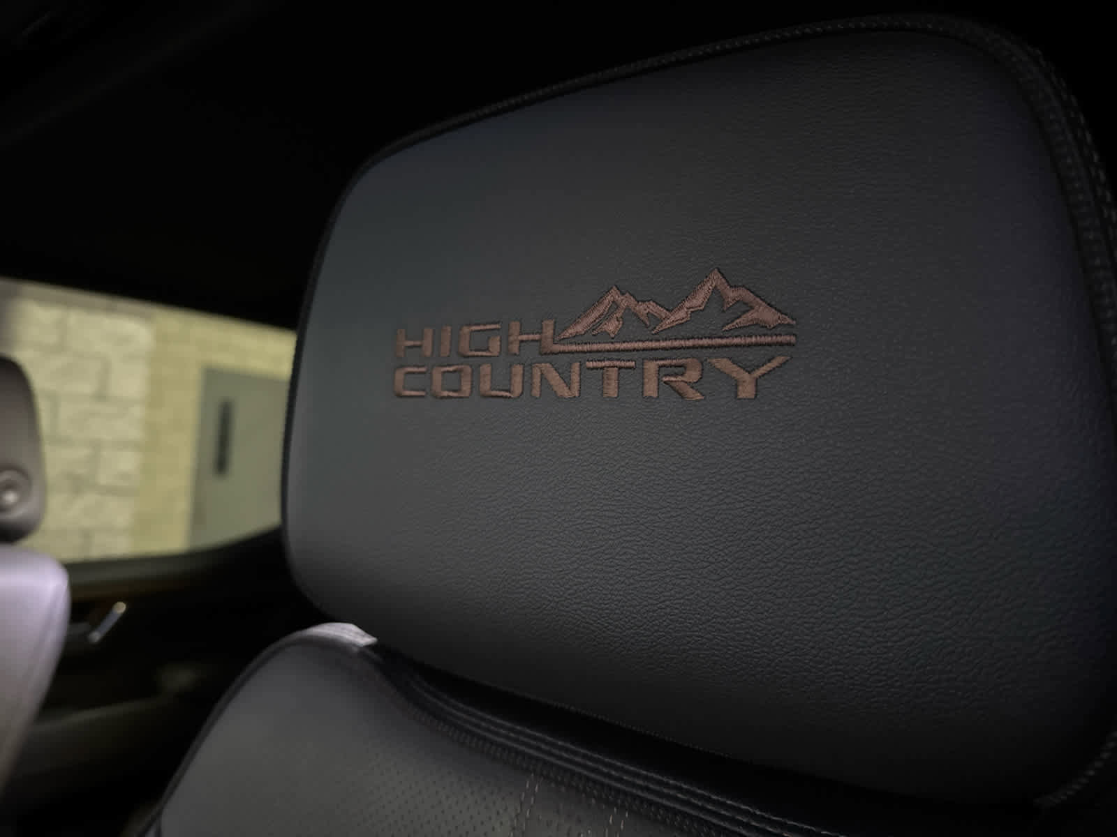 Certified 2023 Chevrolet Silverado 1500 High Country w/ Technology Package image 15