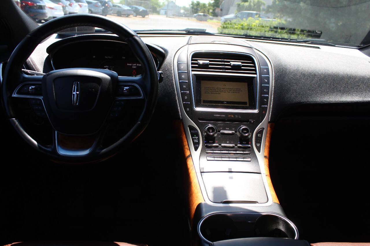 Used 2019 Lincoln Nautilus Reserve AWD/4WD image 21