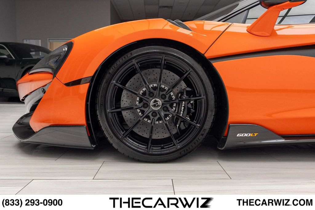 Used 2019 McLaren 600LT RWD image 12
