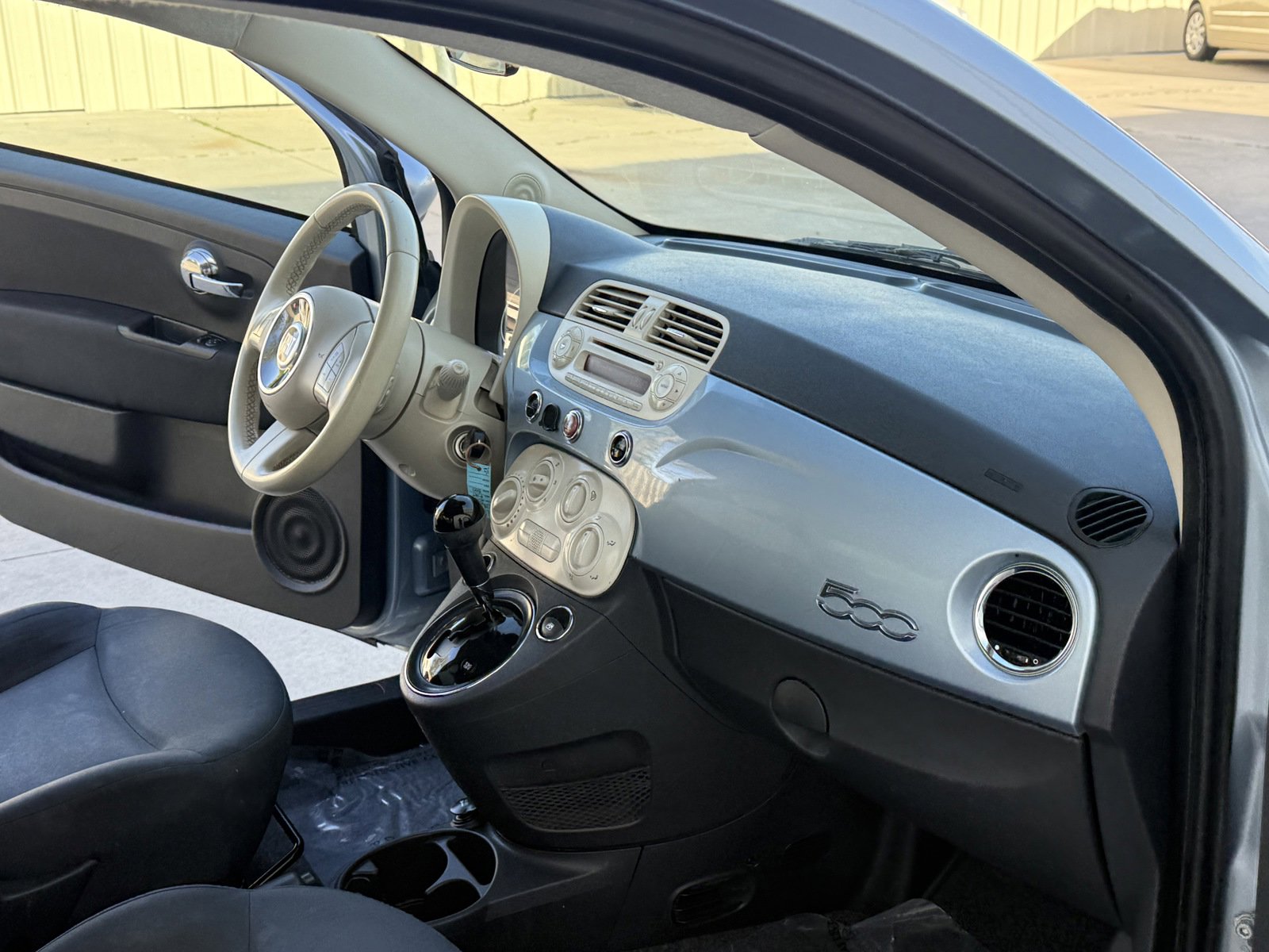 Used 2014 FIAT 500 Pop image 24