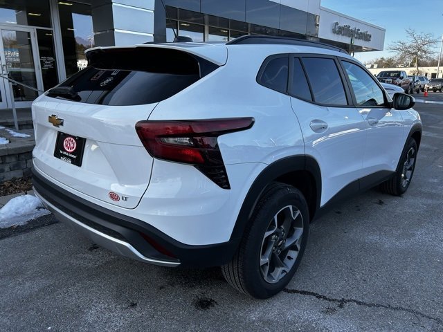 Used 2024 Chevrolet Trax LT image 6