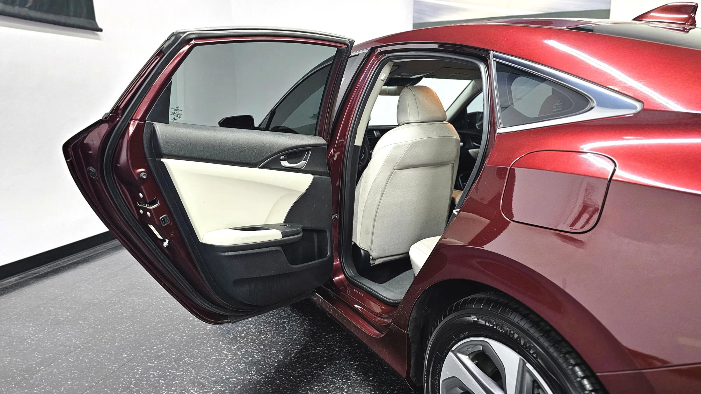 Used 2019 Honda Insight EX image 35