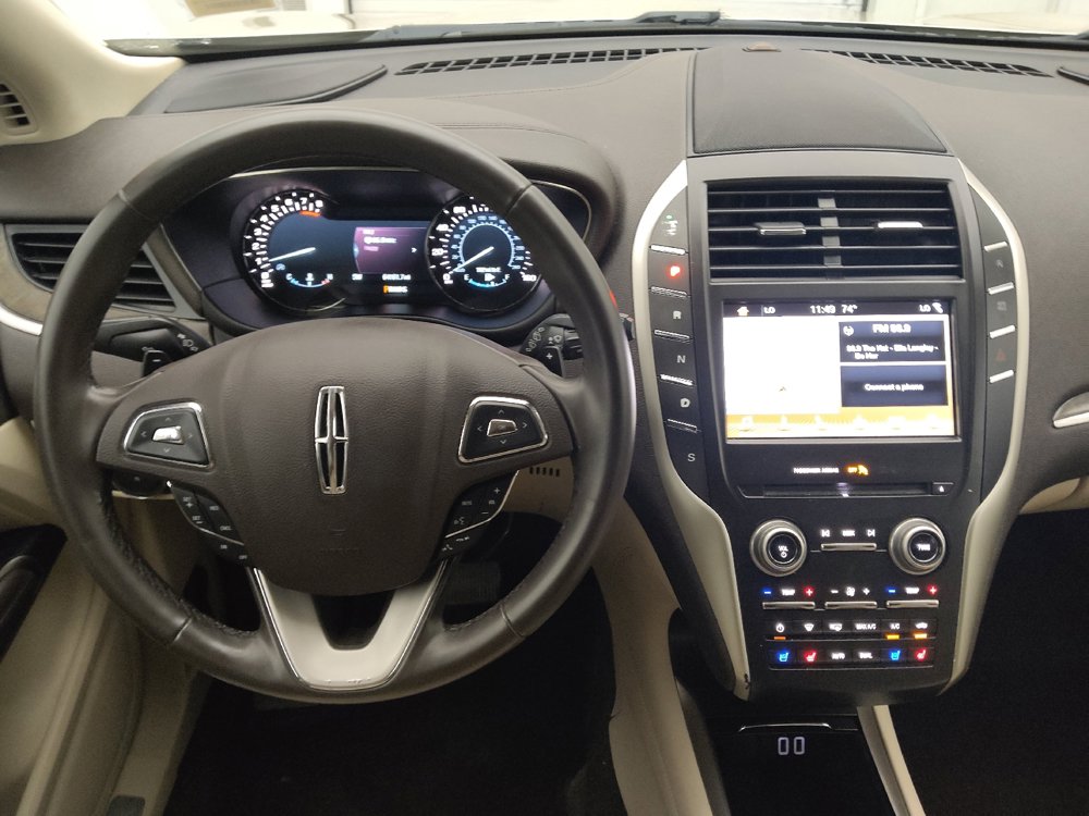 Used 2017 Lincoln MKC Reserve FWD image 22