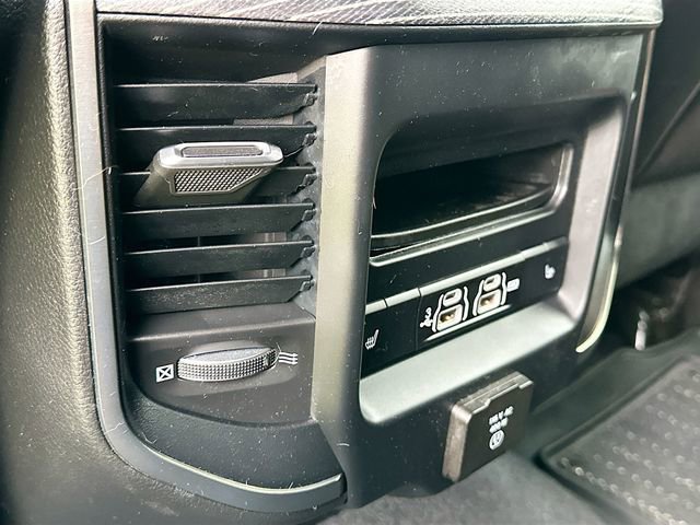 Used 2019 RAM 3500 Limited image 26