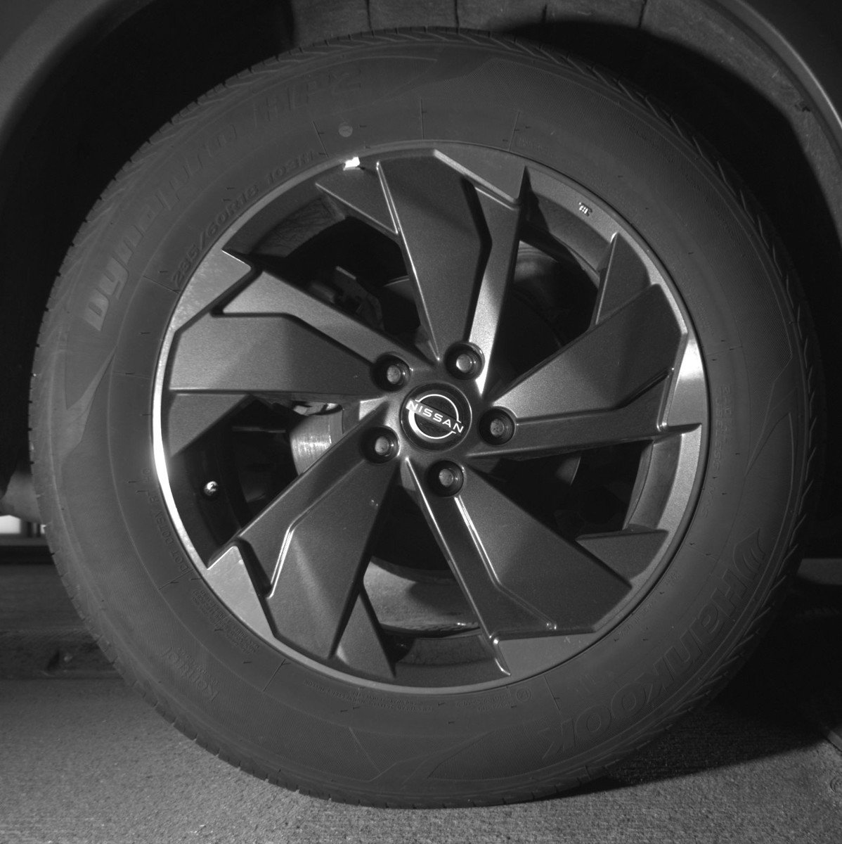 Used 2025 Nissan Rogue SV AWD/4WD image 15