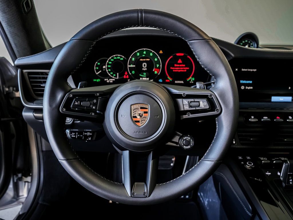 Used 2026 Porsche 911 Carrera GTS RWD image 18