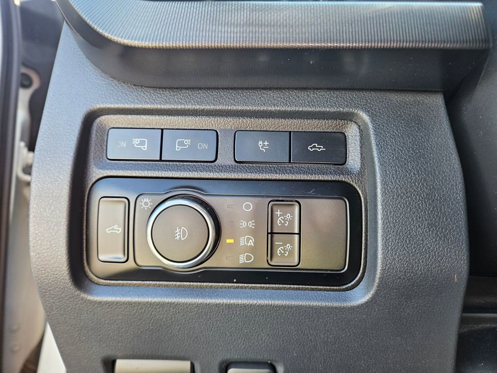 Used 2024 Ford F250 Platinum w/ Tremor Off-Road Package image 22