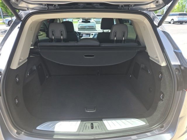 Used 2020 Buick Envision Essence FWD image 16