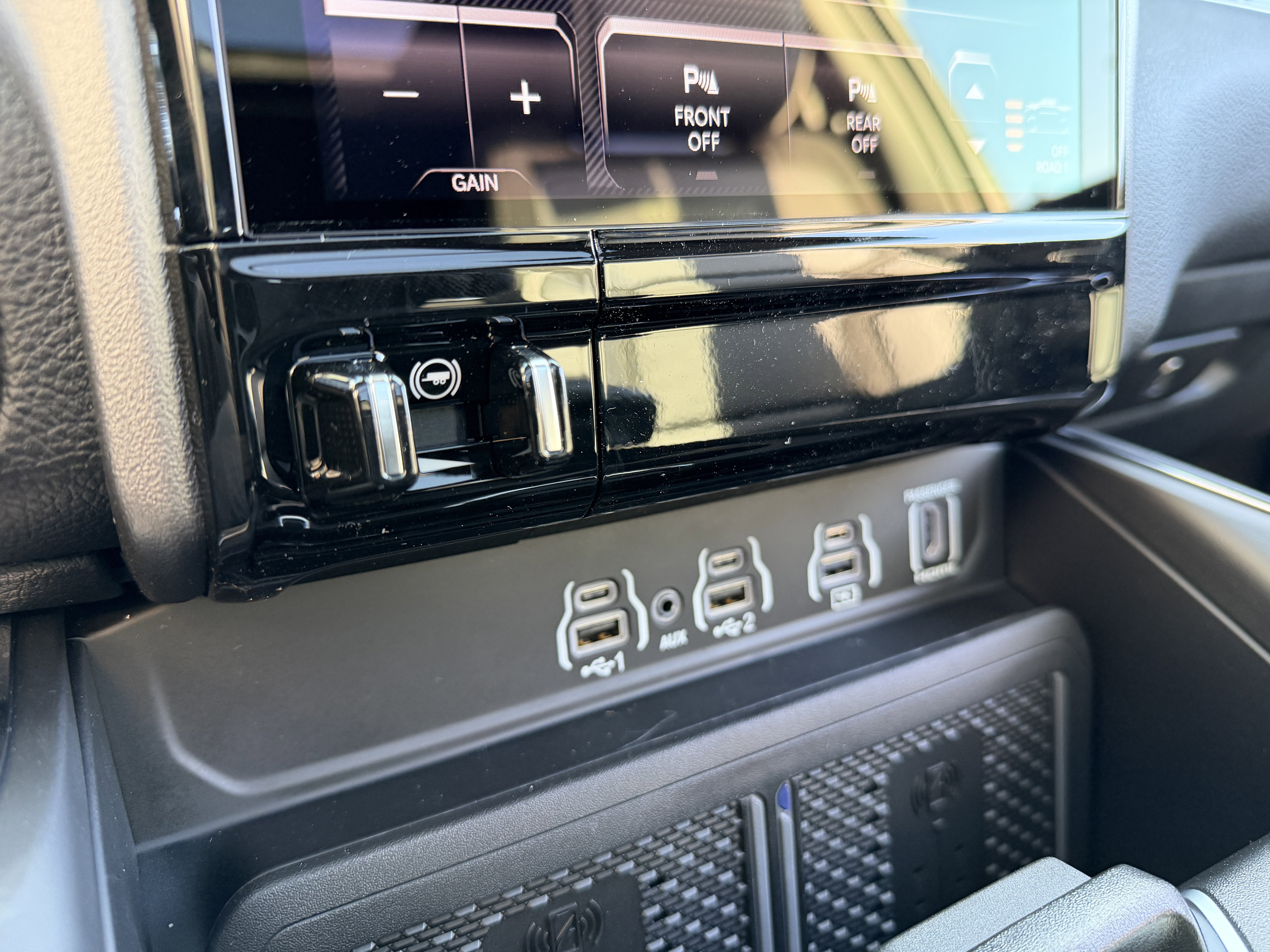 New 2026 RAM 1500 Laramie w/ Night Edition image 43