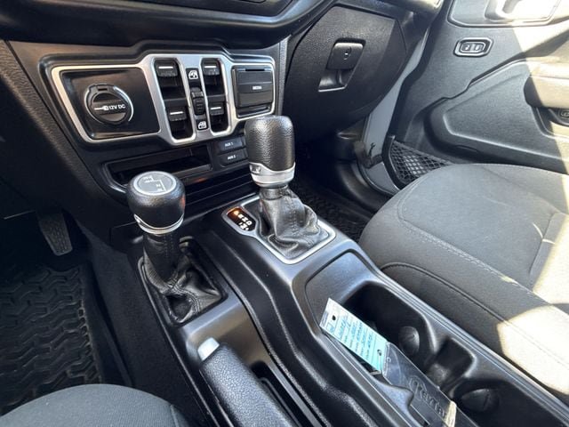 Used 2018 Jeep Wrangler Unlimited Sport S AWD/4WD image 19