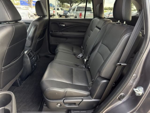 Used 2022 Honda Pilot Touring image 29