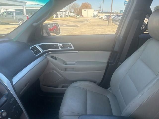 Used 2015 Ford Explorer XLT w/ Equipment Group 202B image 36