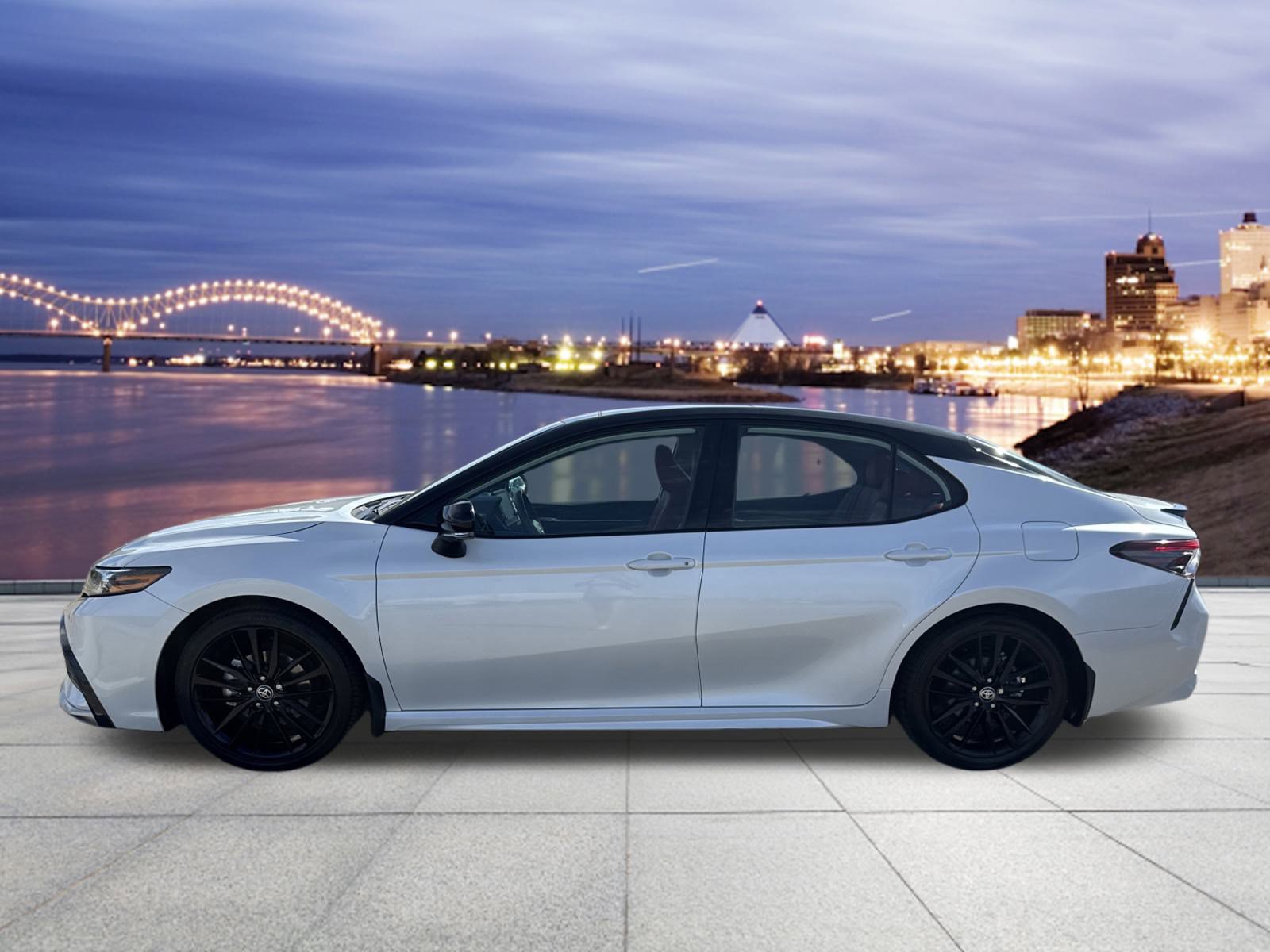 Used 2024 Toyota Camry XSE image 2